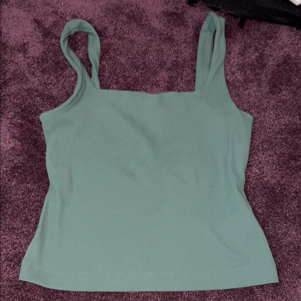 GapFit Women's Green Tank Top with built in bra
